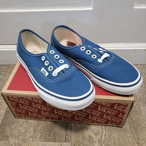 NWT Van's Canvas Sneakers